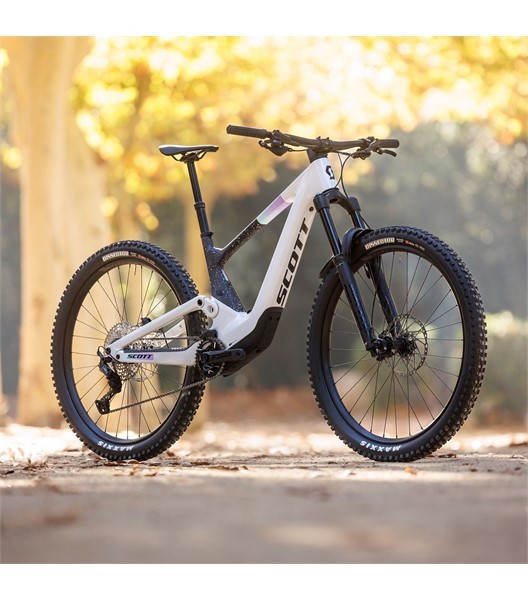 E-Fully Contessa Voltage eRIDE 900