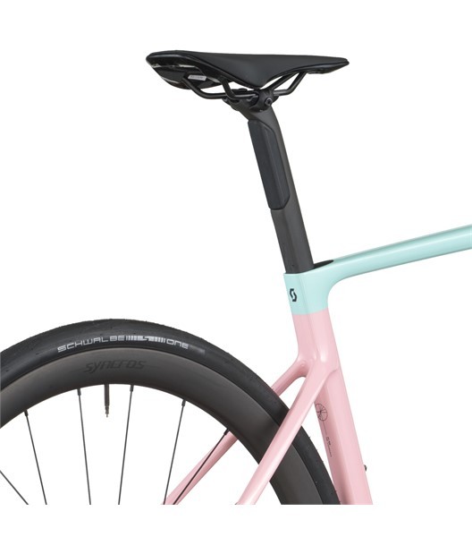 Rennrad Addict RC 10